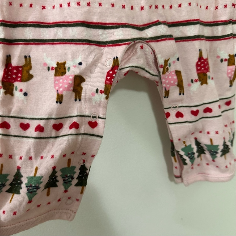 Old Navy Christmas Long Sleeve Uni-sex One Piece Outfit 6-12 Month bundle of 2 - Picture 4 of 11